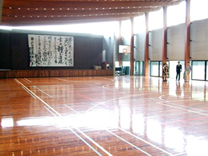 アルモニホール